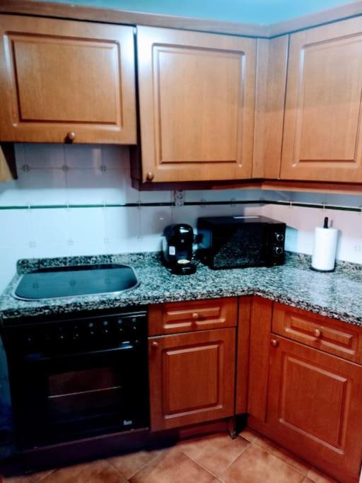Apartamento Entre Estaciones Lejlighed Oviedo Eksteriør billede