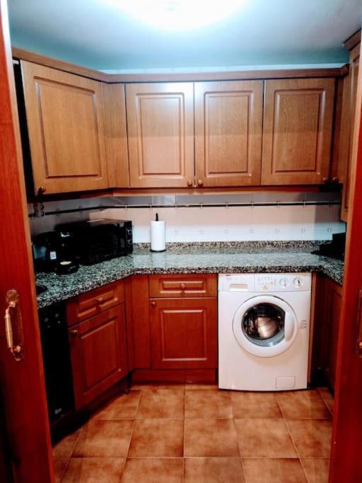 Apartamento Entre Estaciones Lejlighed Oviedo Eksteriør billede